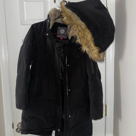 Vince Camuto Jackets & Blazers - Vince Camuto Black Puffer Coat with Fur Hood